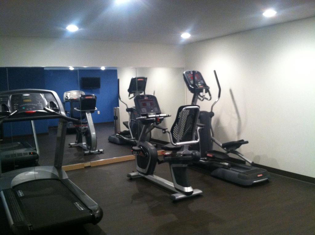 Country Inn & Suites By Radisson, Muskegon, Mi Esterno foto