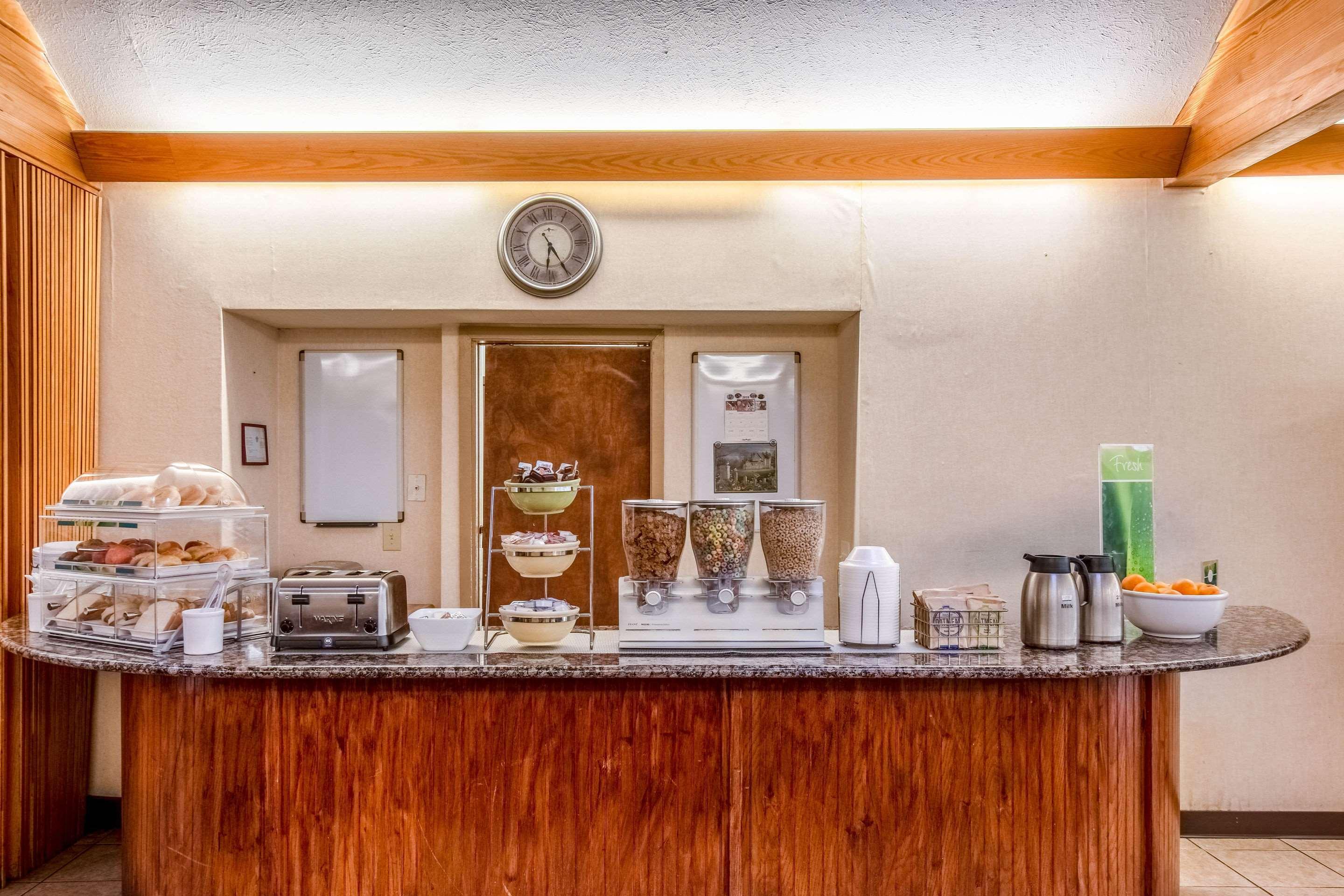 Country Inn & Suites By Radisson, Muskegon, Mi Esterno foto