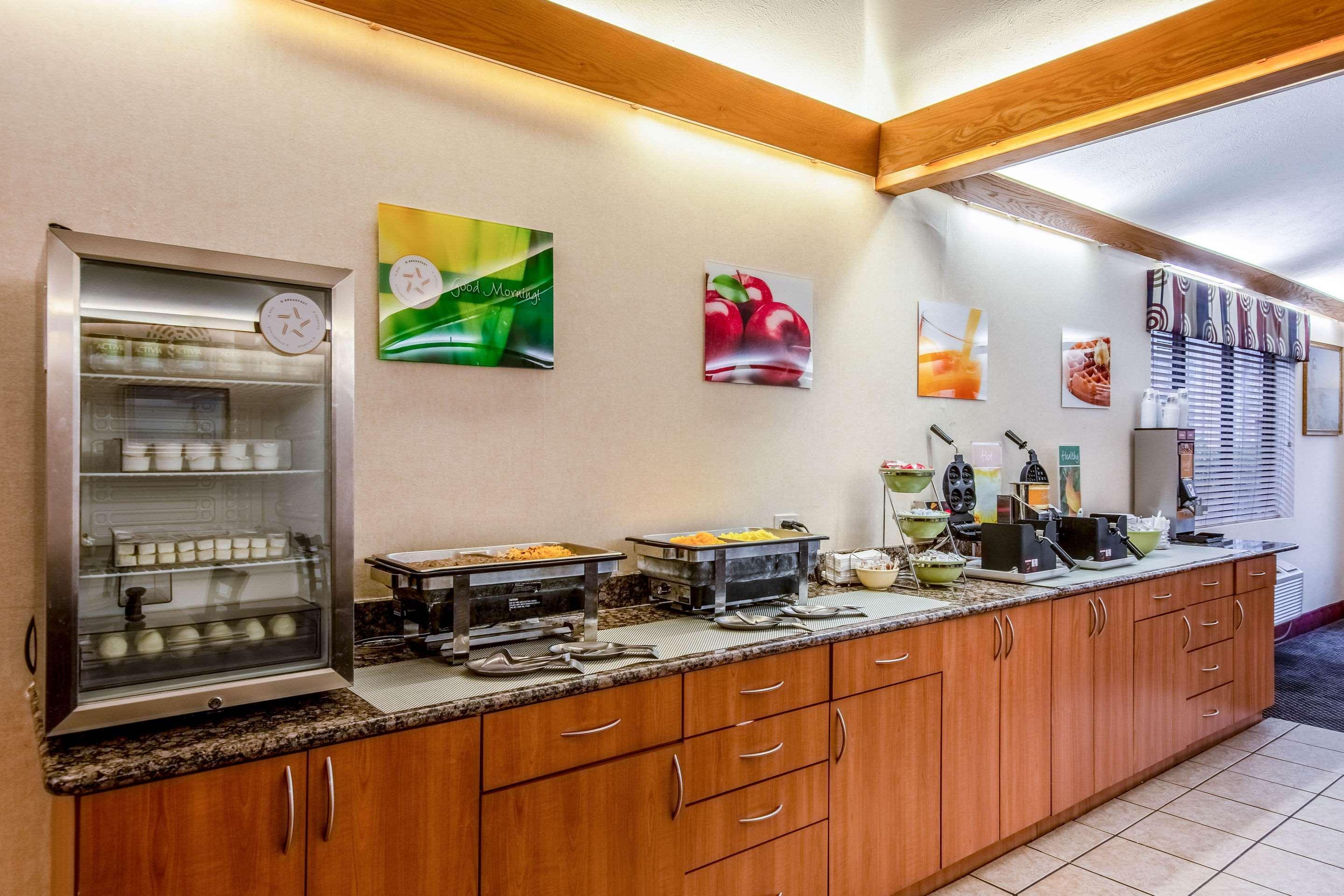 Country Inn & Suites By Radisson, Muskegon, Mi Esterno foto